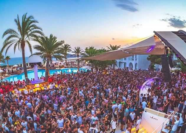 Clubes de Ibiza confirmam retorno em abril deste ano